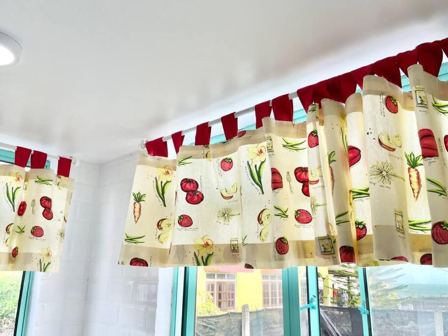הוילה Kampong Nail Sea Kecil Tiny House Near Jetty Of Kuala Besut מראה חיצוני תמונה